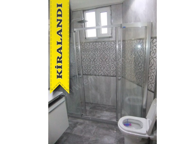 Kocamustafapaşa Kiralık Daire MEYDANDA LÜKS YAPILI 2+1 ( ESKİ PORTFÖY )