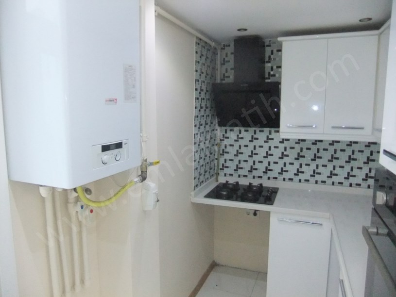 Kocamustafapaşa Kiralık Daire MEYDANDA LÜKS YAPILI 2+1 ( ESKİ PORTFÖY )