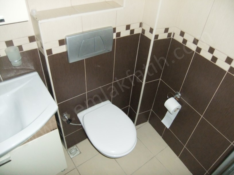 Marmara Cad. Meydana Yakın 2+1 