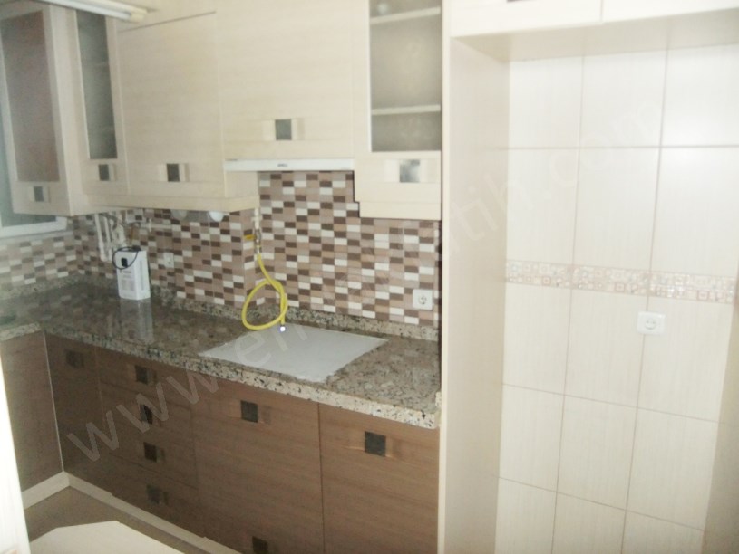 Marmara Cad. Meydana Yakın 2+1 