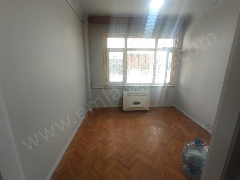Kocamustafapaşa Marmara Cad. Kiralık 2+1 Yüksek Giriş