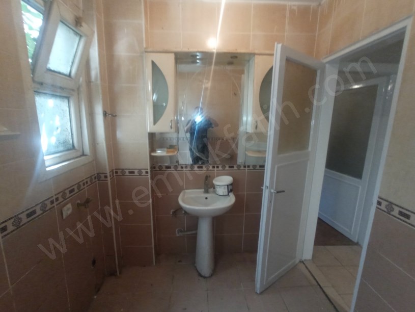 Kocamustafapaşa Marmara Cad. Kiralık 2+1 Yüksek Giriş
