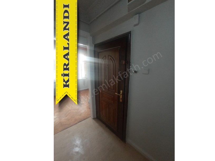 Kocamustafapaşa Marmara Cad. Kiralık 2+1 Yüksek Giriş