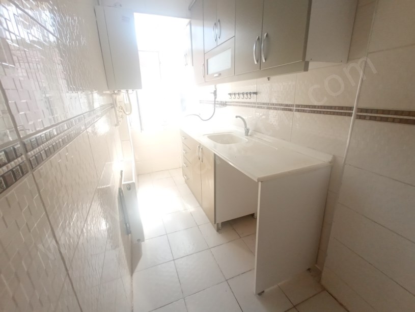 Sümbül Efendi Kiralık Daire Merkezi Tadilatlı 2+1 ( ESKİ PORTFÖY )