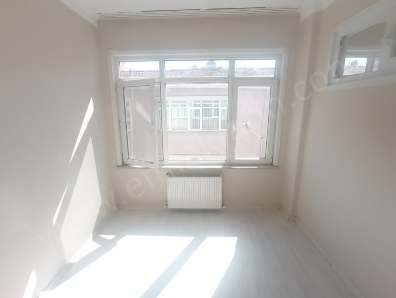 Sümbül Efendi Kiralık Daire Merkezi Tadilatlı 2+1 ( ESKİ PORTFÖY )