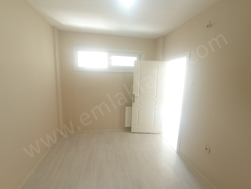 Sümbül Efendi Kiralık Daire Merkezi Tadilatlı 2+1 ( ESKİ PORTFÖY )