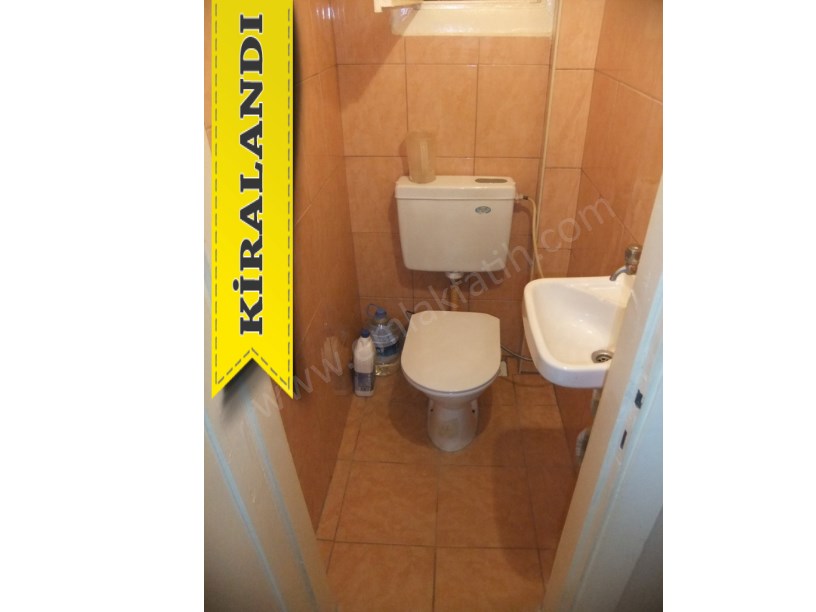 Şehremini Kiralık Daire Günaydın Sokakta Tramvaya Yakın 2+1 ( ESKİ PORTFÖY )