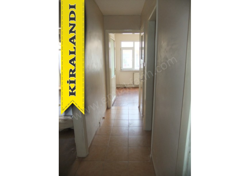 Şehremini Kiralık Daire Günaydın Sokakta Tramvaya Yakın 2+1 ( ESKİ PORTFÖY )