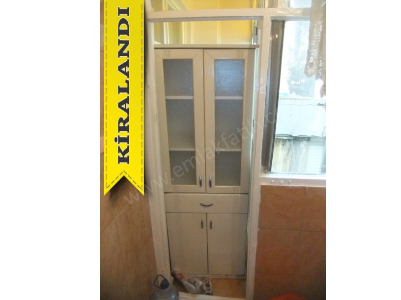 Şehremini Kiralık Daire Günaydın Sokakta Tramvaya Yakın 2+1 ( ESKİ PORTFÖY )