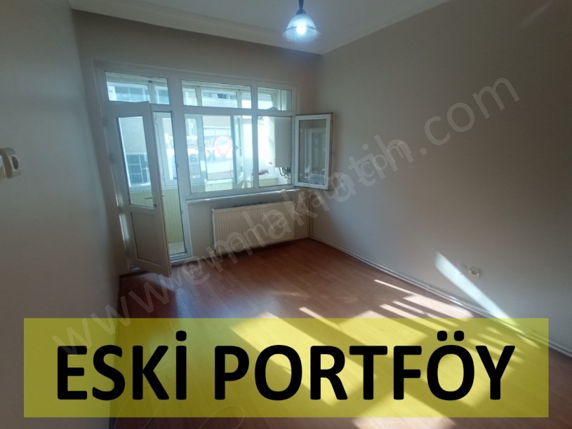 Cerrahpaşa Satılık Daire 2+1 2.Kat Temiz Masrafsız ( ESKİ PORTFÖY ) Satılık Ev