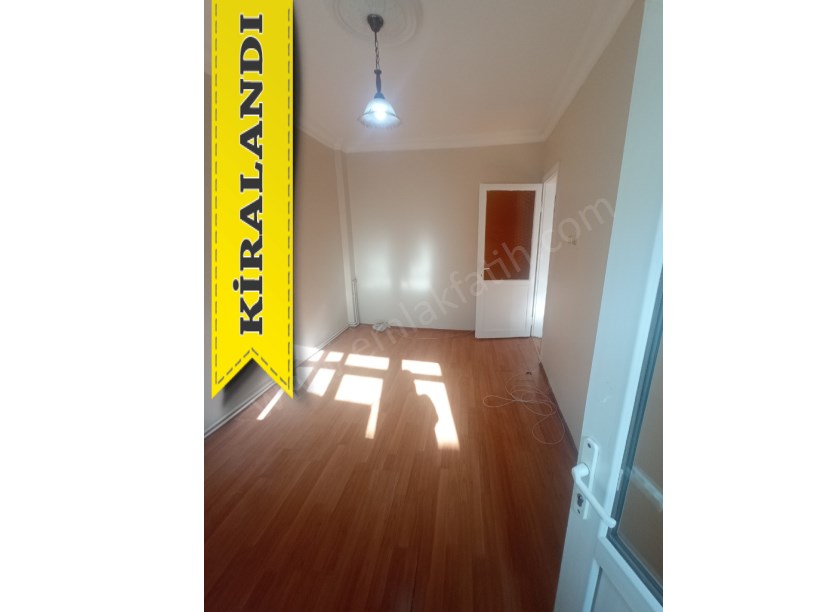 Kocamustafapaşa Kiralık Daire Hacı Kadın Cad 2+1 ( ESKİ PORTFÖY )