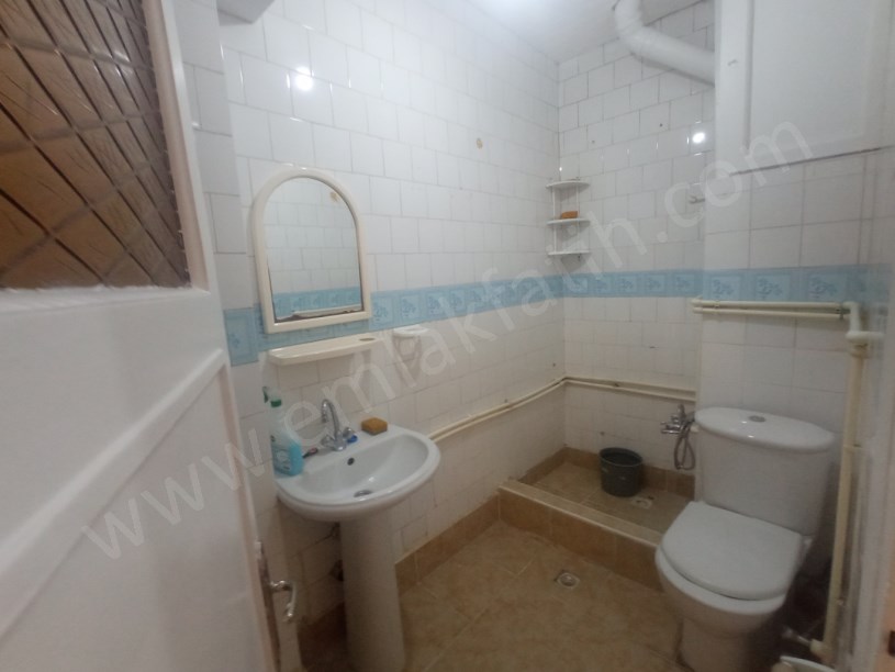 Cerrahpaşa Satılık Daire 2+1 2.Kat Temiz Masrafsız ( ESKİ PORTFÖY ) Satılık Ev
