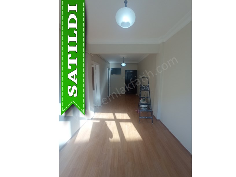 Cerrahpaşa Satılık Daire 2+1 2.Kat Temiz Masrafsız ( ESKİ PORTFÖY ) Satılık Ev