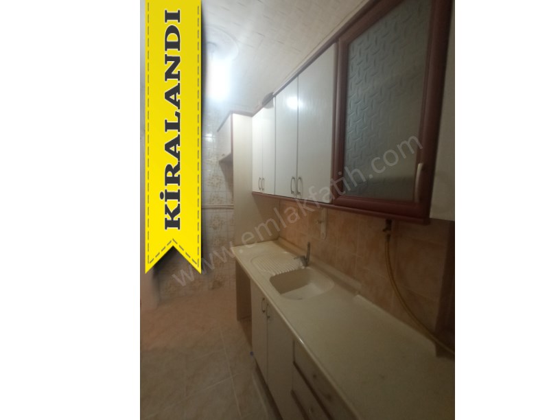 Kocamustafapaşa Kiralık Daire Hacı Kadın Cad 2+1 ( ESKİ PORTFÖY )
