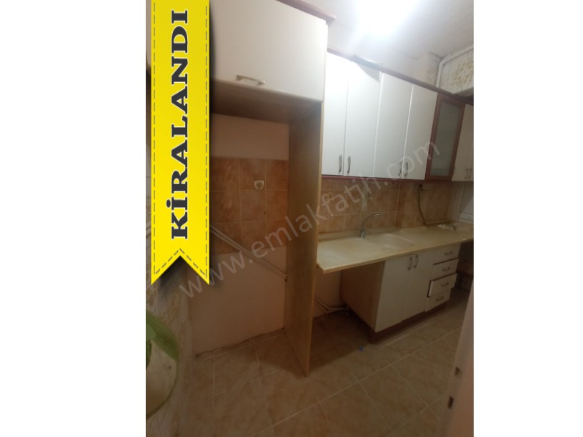 Kocamustafapaşa Kiralık Daire Hacı Kadın Cad 2+1 ( ESKİ PORTFÖY )
