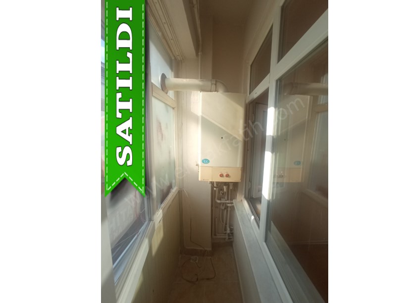 Cerrahpaşa Satılık Daire 2+1 2.Kat Temiz Masrafsız ( ESKİ PORTFÖY ) Satılık Ev