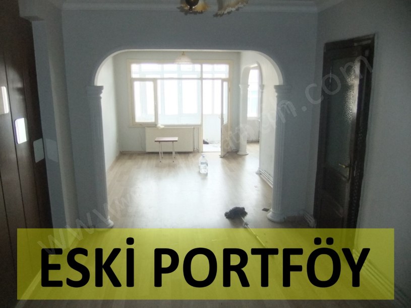 Kocamustafapaşa Kiralık Daire İzci Türk Sokak 2+1 4.KAT ( ESKİ PORTFÖY )