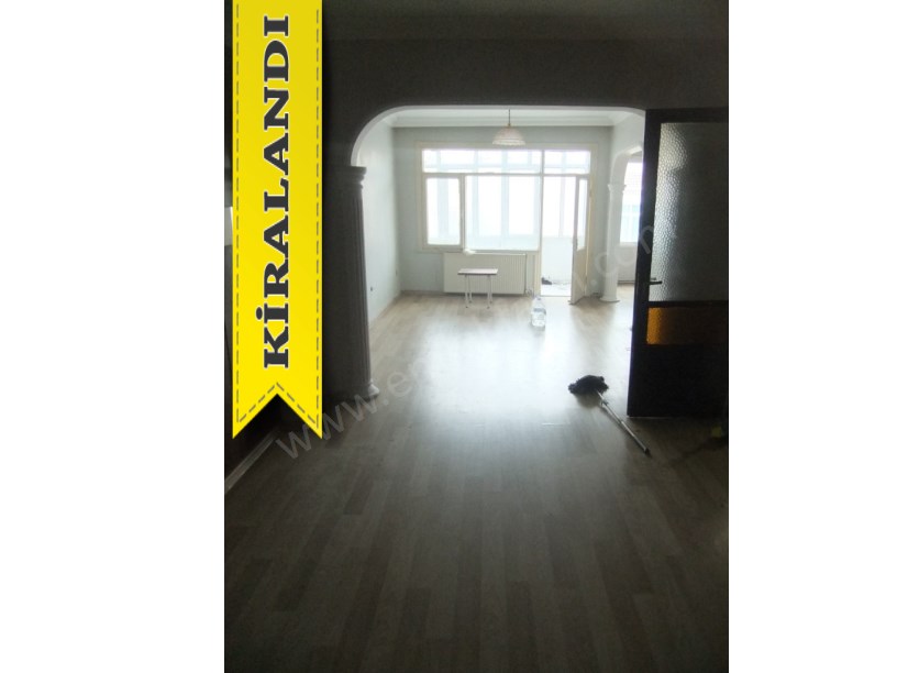 Kocamustafapaşa Kiralık Daire İzci Türk Sokak 2+1 4.KAT ( ESKİ PORTFÖY )