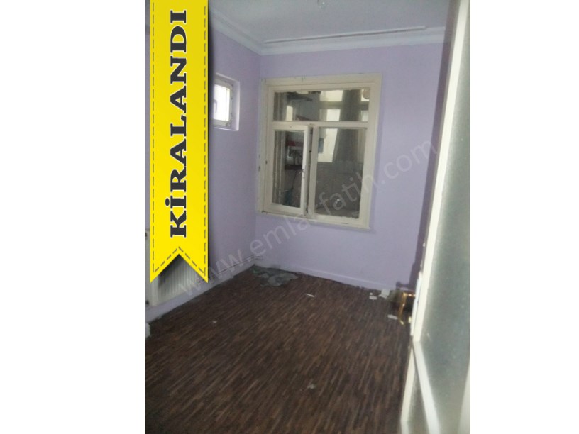 Kocamustafapaşa Kiralık Daire İzci Türk Sokak 2+1 4.KAT ( ESKİ PORTFÖY )
