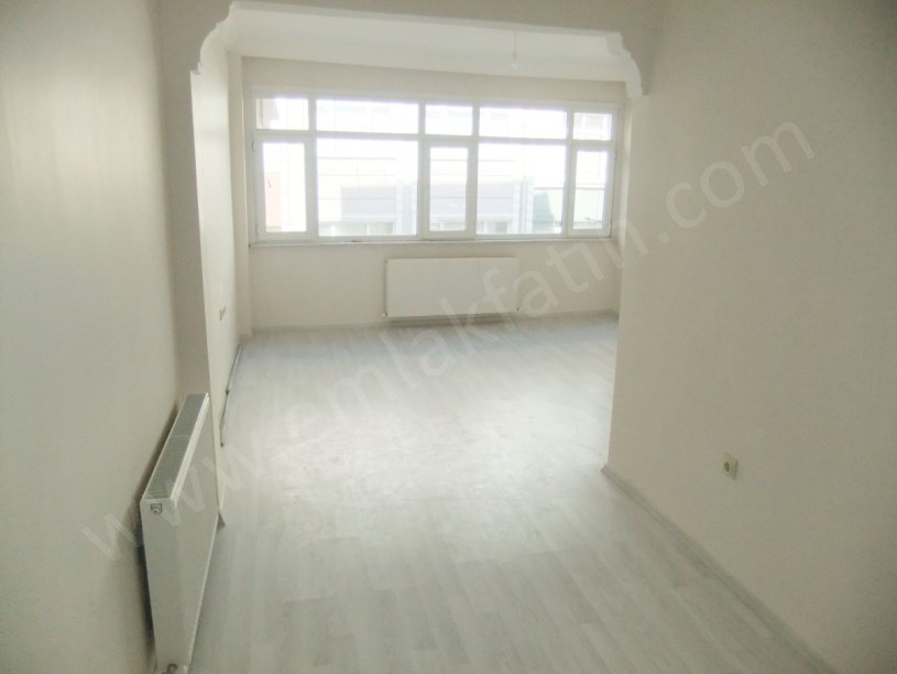 Kocamustafapaşa hacıkadın Çeşmesi Sk 1+1 Full Yapılı