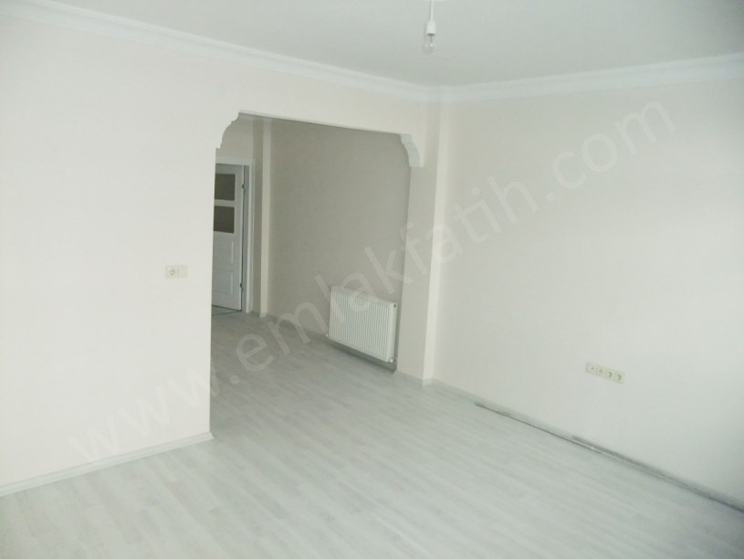 Kocamustafapaşa hacıkadın Çeşmesi Sk 1+1 Full Yapılı