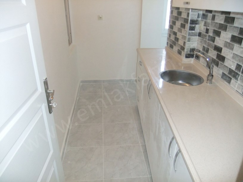 Kocamustafapaşa hacıkadın Çeşmesi Sk 1+1 Full Yapılı