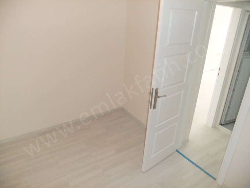 Kocamustafapaşa hacıkadın Çeşmesi Sk 1+1 Full Yapılı