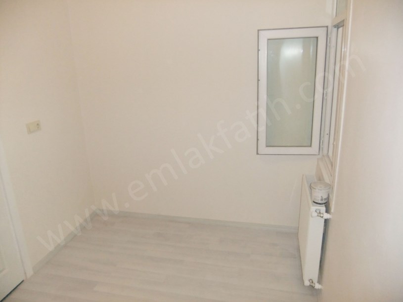 Kocamustafapaşa hacıkadın Çeşmesi Sk 1+1 Full Yapılı