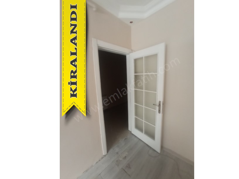 Kocamustafapaşa Meydan 1+1 Full Yapılı Giriş