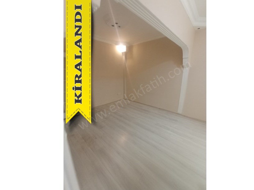Kocamustafapaşa Meydan 1+1 Full Yapılı Giriş