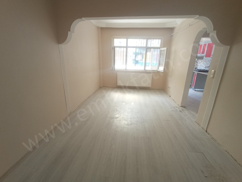 Kocamustafapaşa Meydan 1+1 Full Yapılı Giriş