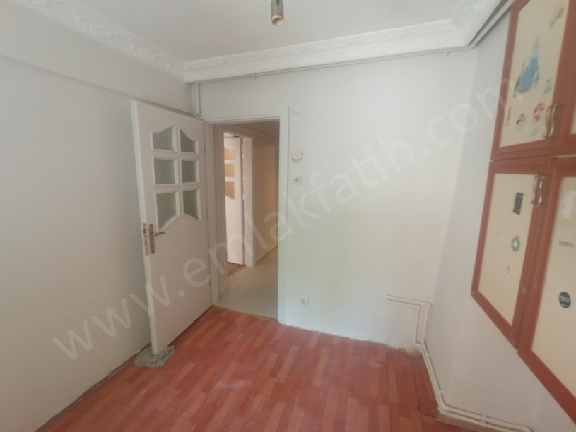 Kocamustafapaşa HASTANE YANI 2+1 Giriş Kat