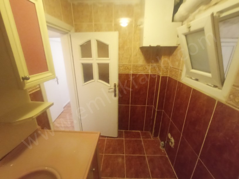 Kocamustafapaşa HASTANE YANI 2+1 Giriş Kat