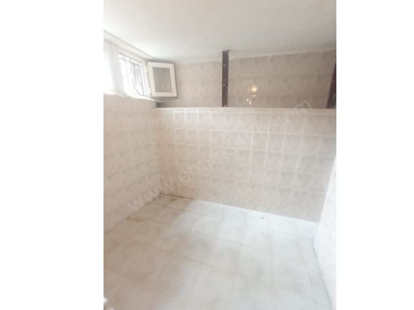 Kocamustafapaşa HASTANE YANI 2+1 Giriş Kat