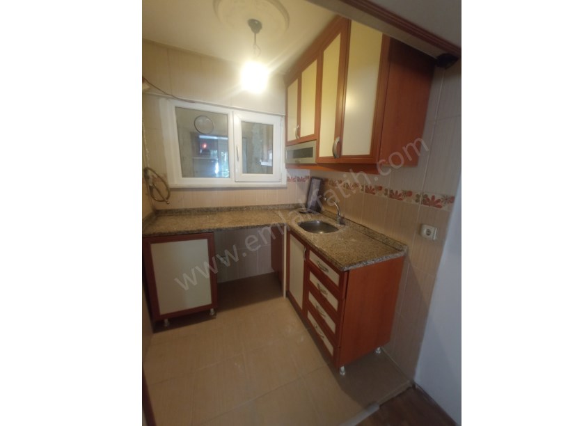 Kocamustafapaşa HASTANE YANI 2+1 Giriş Kat