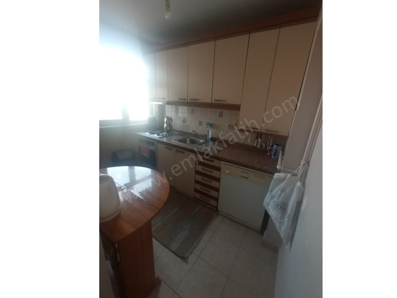 Mütesellim Sokak Eşyalı 2+1 80m² 2.Kat Kombili Çift Cepheli