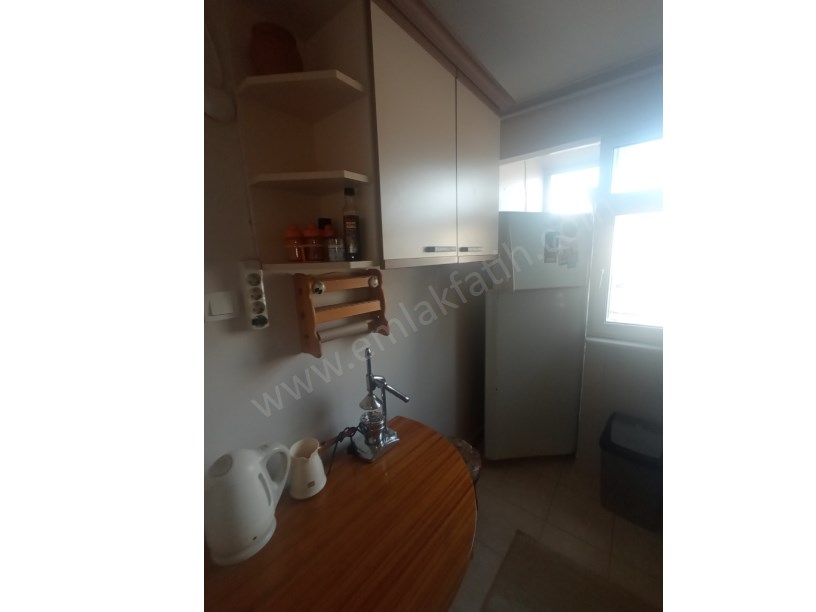 Mütesellim Sokak Eşyalı 2+1 80m² 2.Kat Kombili Çift Cepheli