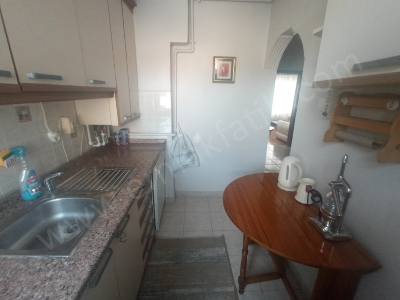Mütesellim Sokak Eşyalı 2+1 80m² 2.Kat Kombili Çift Cepheli