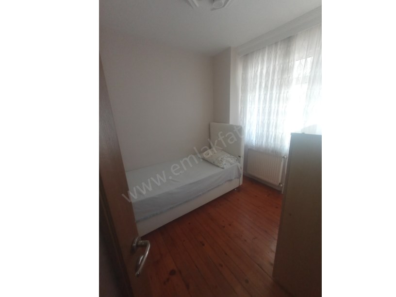 Mütesellim Sokak Eşyalı 2+1 80m² 2.Kat Kombili Çift Cepheli