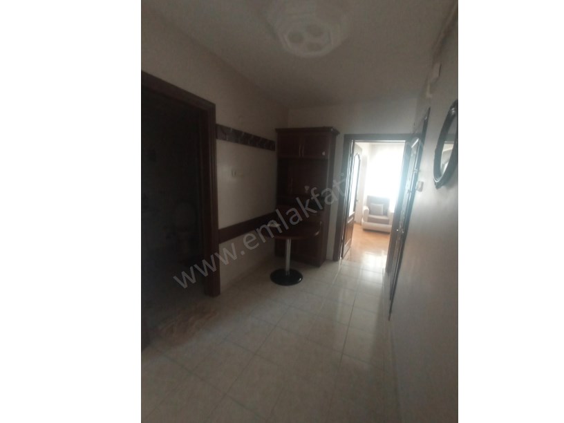 Mütesellim Sokak Eşyalı 2+1 80m² 2.Kat Kombili Çift Cepheli