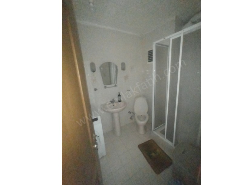 Mütesellim Sokak Eşyalı 2+1 80m² 2.Kat Kombili Çift Cepheli