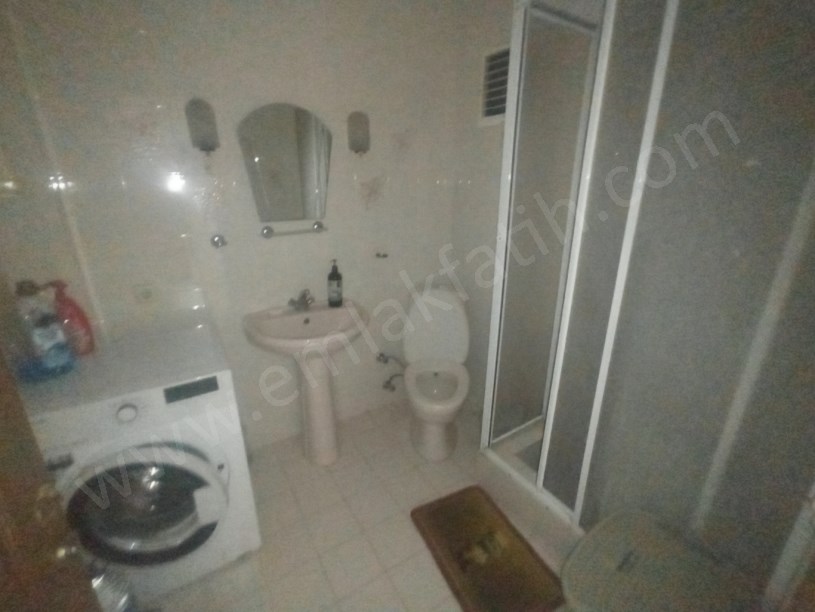 Mütesellim Sokak Eşyalı 2+1 80m² 2.Kat Kombili Çift Cepheli