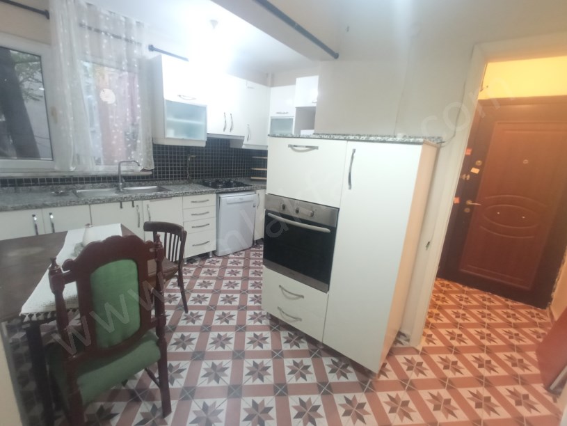 Işkırlak Sokak Eşyalı 2+1 85m² Yüksek Giriş ( ESKİ PORTFÖY )