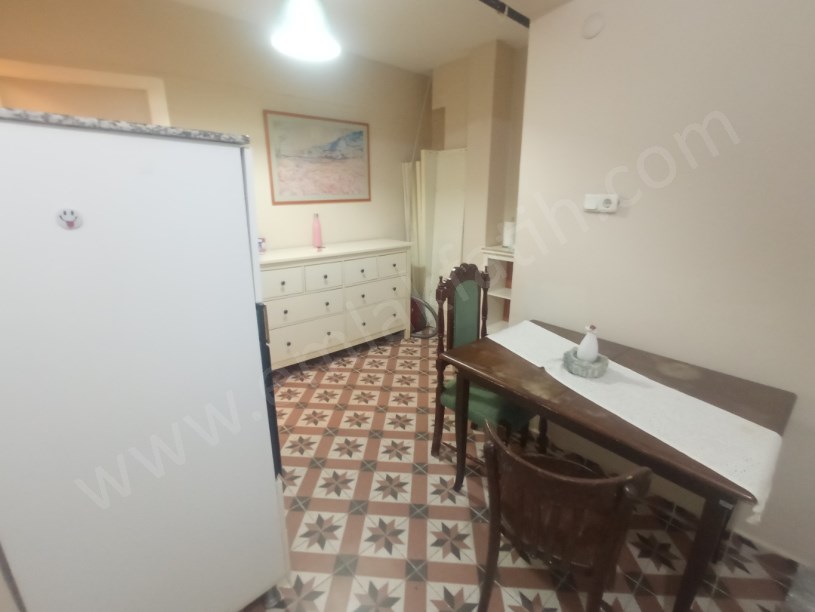 Işkırlak Sokak Eşyalı 2+1 85m² Yüksek Giriş Kombili Daire