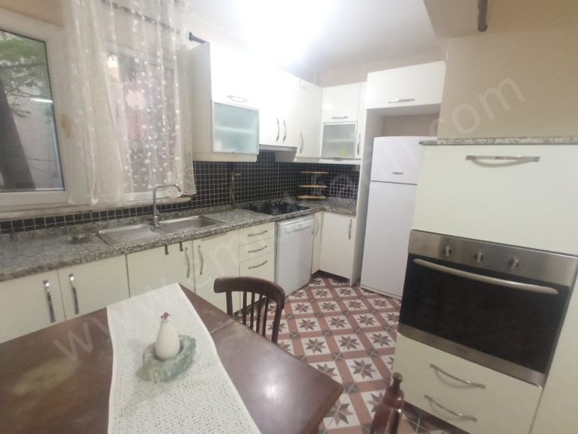Işkırlak Sokak Eşyalı 2+1 85m² Yüksek Giriş ( ESKİ PORTFÖY )