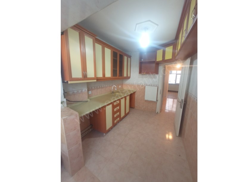 Kombili 1+1 Çift Cephe 60m2 Daire   Mutfağı Büyük   Full Yapılı