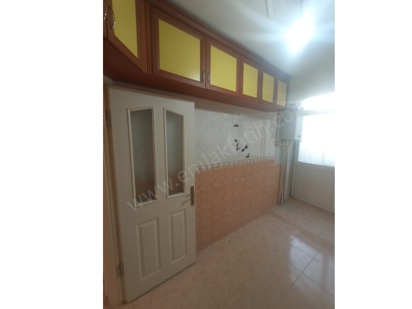 Kombili 1+1 Çift Cephe 60m2 Daire   Mutfağı Büyük   Full Yapılı
