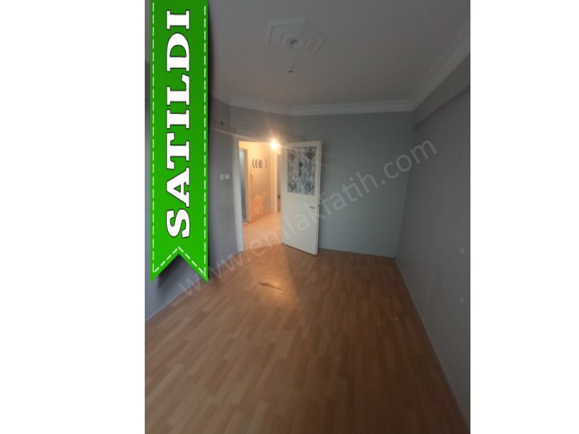 Kombili 1+1 Çift Cephe 60m2 Daire   Mutfağı Büyük   Full Yapılı