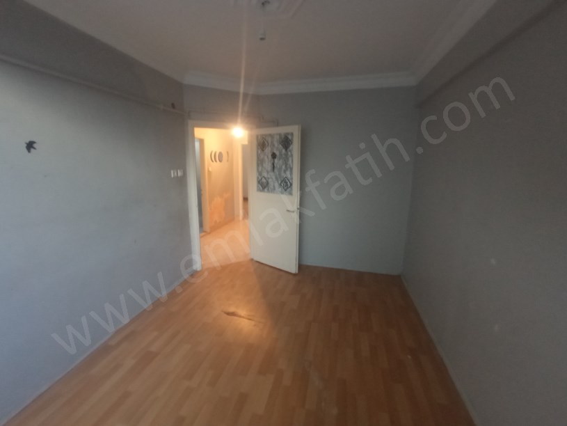 Kombili 1+1 Çift Cephe 60m2 Daire   Mutfağı Büyük   Full Yapılı