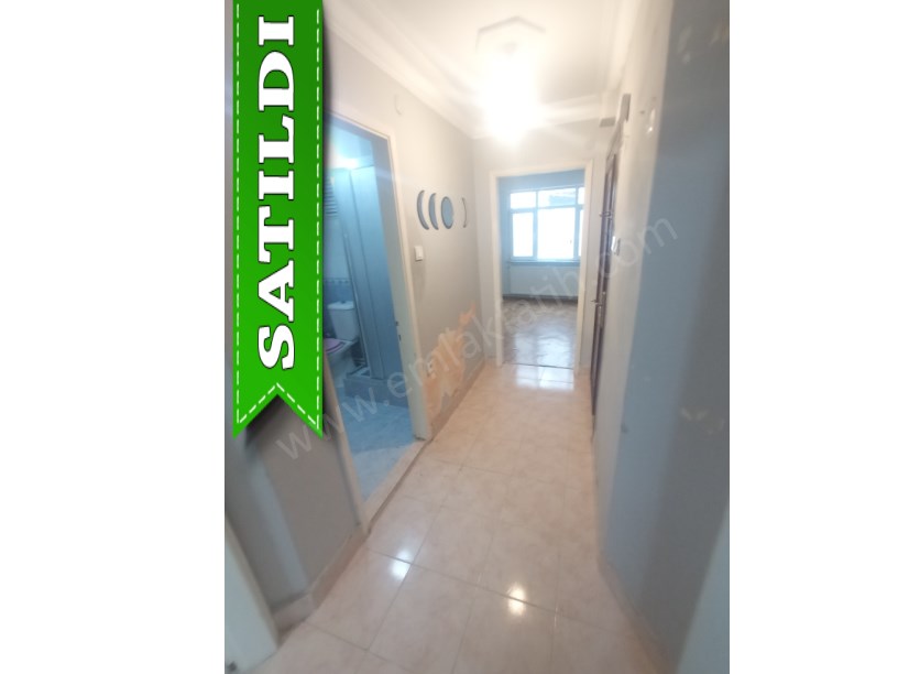 Kombili 1+1 Çift Cephe 60m2 Daire   Mutfağı Büyük ( ESKİ PORTFÖY )